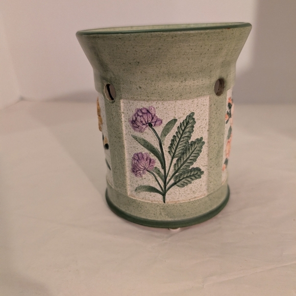 Yankee Candle Garden Flower Botanical Ceramic Tart Wax Melt Warmer - Picture 4 of 9